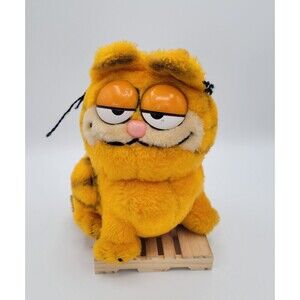 Vintage 1981 GARFIELD Stuffed 6" Sitting Plush R Dakin & Co United Syndicate